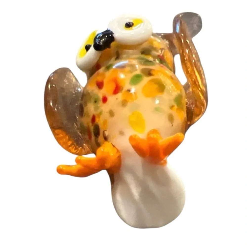 Pier 1 Imports Art Glass OWL Figurine Miniature Hand-Blown Swirls 2” wings up